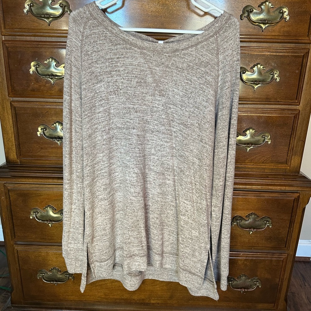 Women's Gray Knit Top